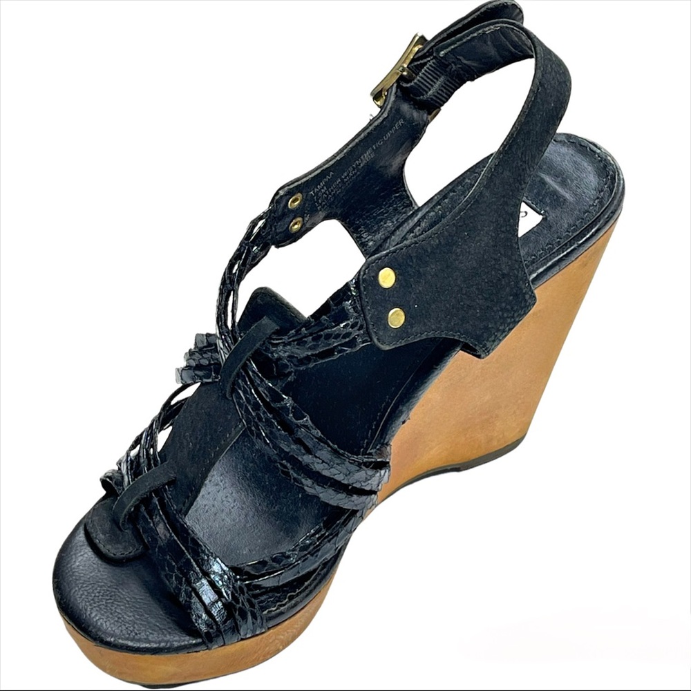 STEVE MADDEN Black Leather Wedge Sandals
